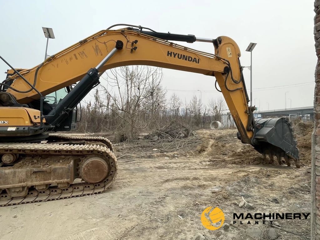 HYUNDAI R485LC-9T Used 49 TONS Crawler Excavator GOOD PRICE R485LC-9T 2018 1 Crawler Excavators image 3