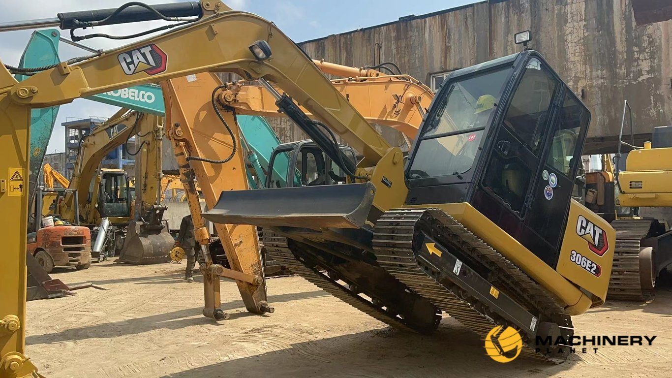 306 CATERPILLAR used mini excavator hot sale 306 2021 1 image 4