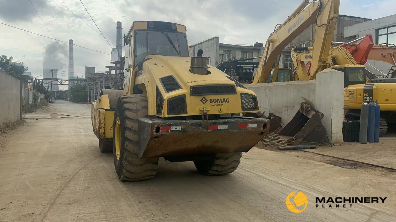 BW226DH Bomag original roller imported from Germany BW226DH 2018 1 image 5
