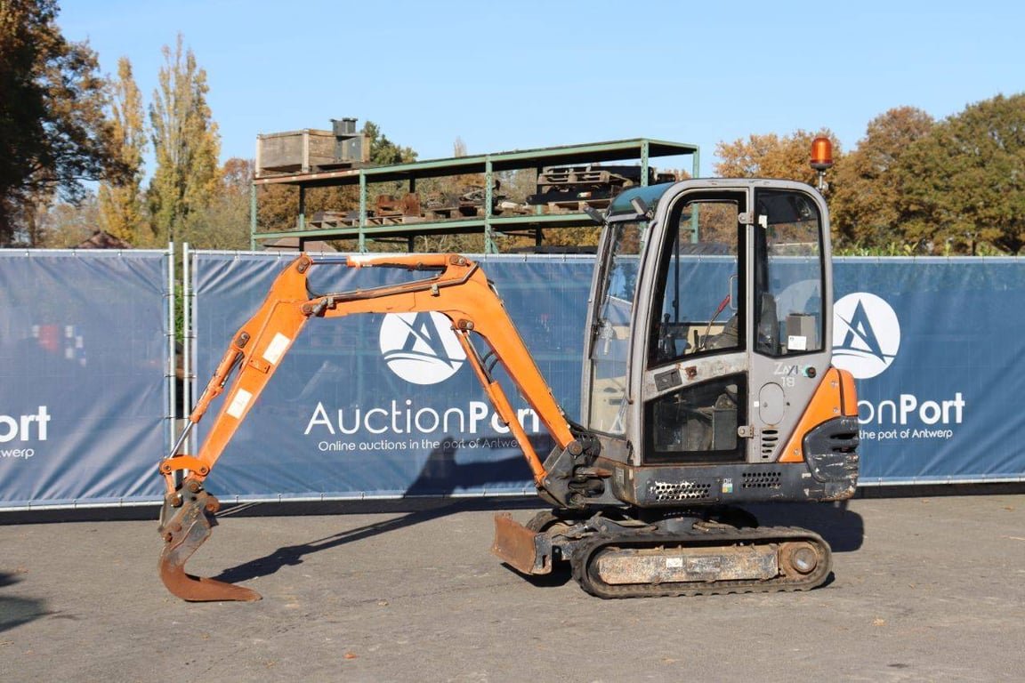 Mini excavator Hitachi ZX18 CLR Diesel 2009 2009 ZX18 CLR 2009 1