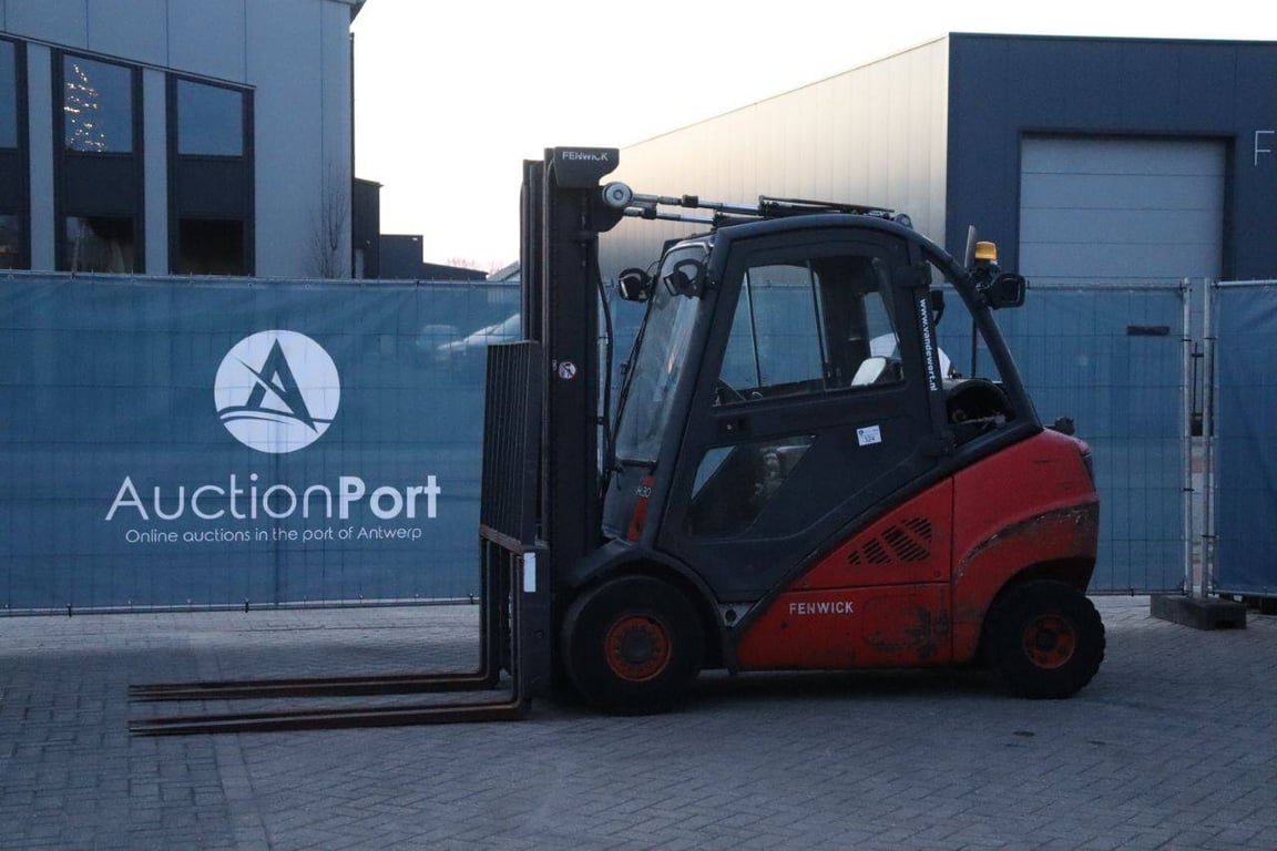 Forklift Fenwick H30 Diesel 3000kg 2012 2012 Fenwick H30 2012 1 Forklift