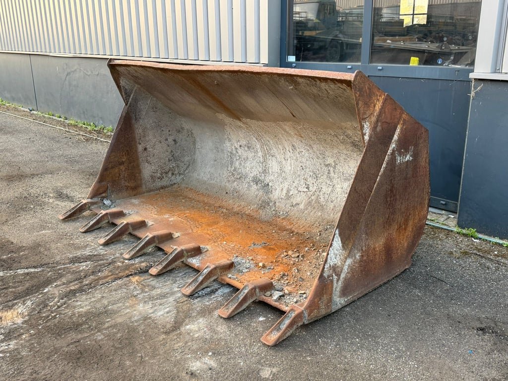 Unknown WG-2500 Volvo small 70001813 Onbekend WG-2500 Volvo small 1 Small Vans