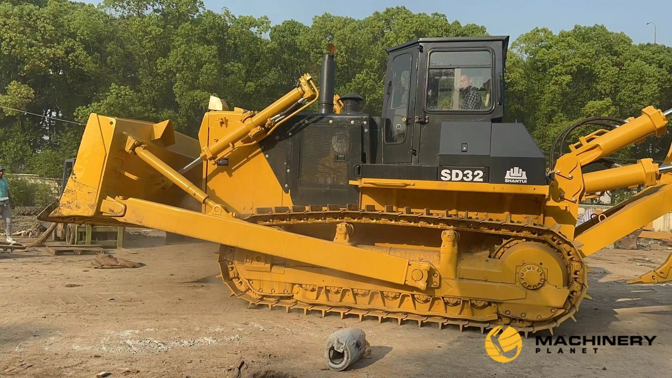 Shantui SD32 Used Bulldozers Made in China For Sale SD32 2018 1 Dozers image 3