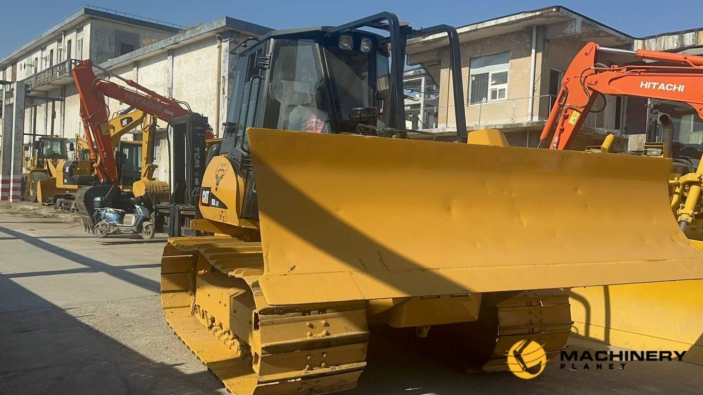 D5K Caterpillar Used Bulldozer good price Original D5K 2017 1 Dozers image 3