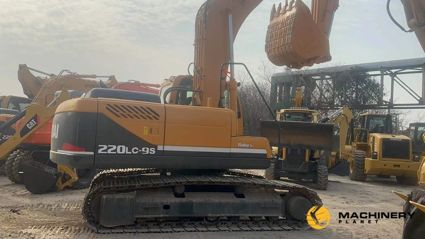 HYUNDAI R220LC-9S Used Crawler Excavator Original Good Condition R220LC-9S 2019 1 Crawler Excavators