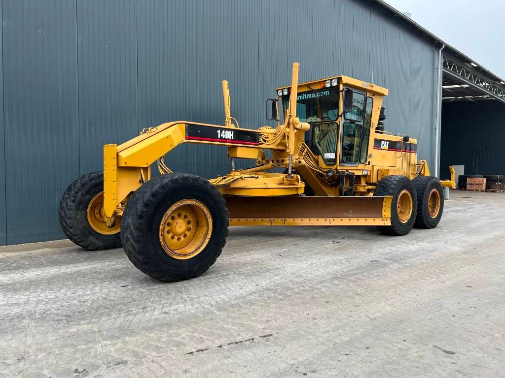 CAT 140H 1997 208067 140H 1997 1 Motor graders