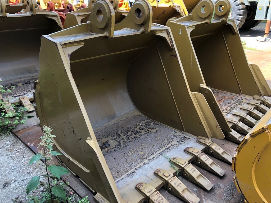 Caterpillar 325B/C/D 47 inch Digging Bucket 2021 00027601 325B/C/D 47 inch Digging Bucket 2021 0