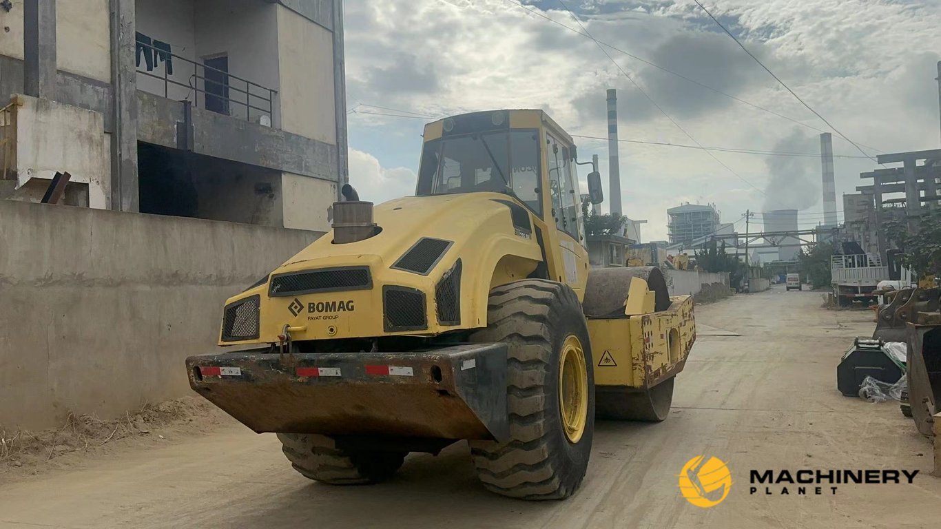 BW226DH Bomag original roller imported from Germany BW226DH 2018 1 image 5