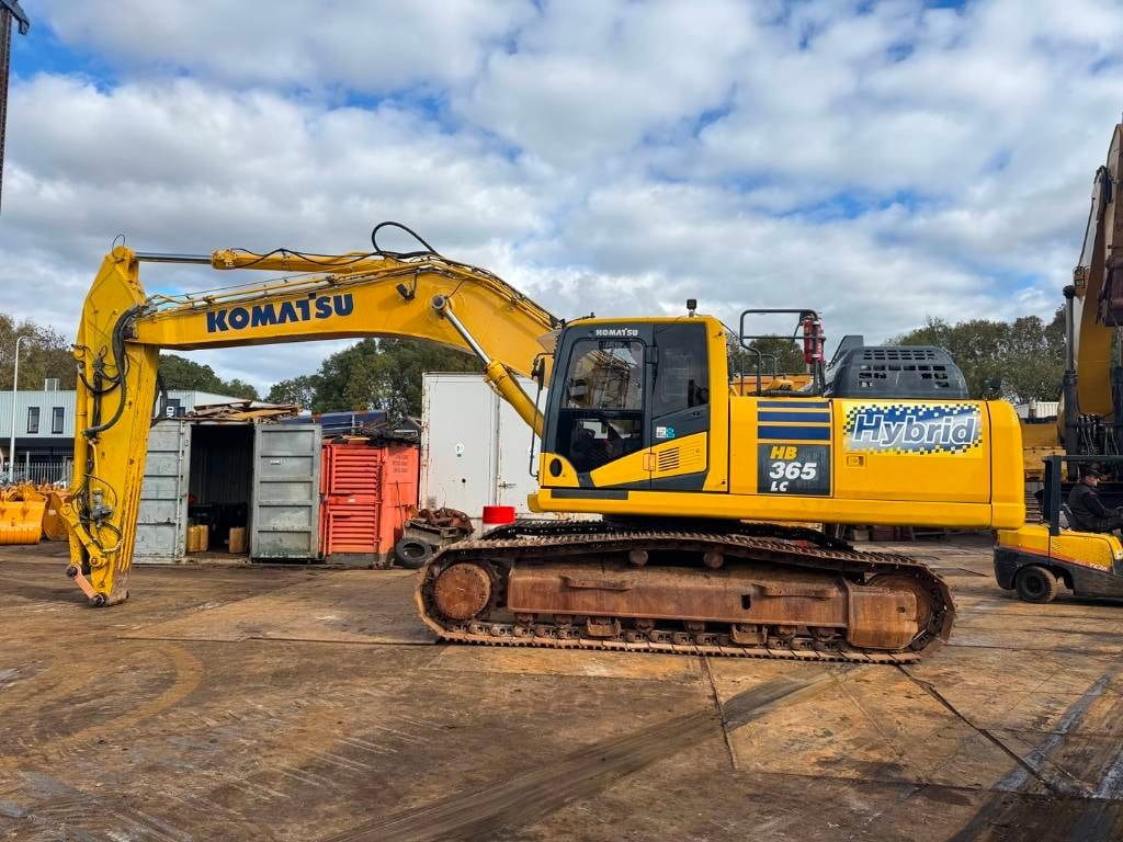 Komatsu HB 365 LC-3 Hybrid 2016 5421 HB 365 LC-3 Hybrid 2016 1 Crawler Excavators