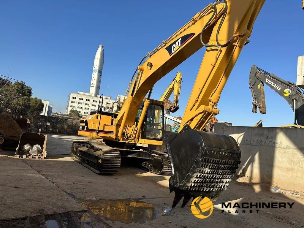 325BL Caterpillar Used Crawler Excavator 25tons LOW PRICE 325BL 2018 1 Crawler Excavators image 2