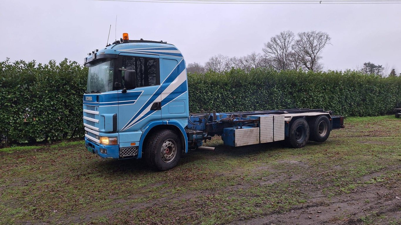 Chassis Cabin Scania R 144 GB 6X2 NA 90190 Diesel 1998 1998 R 144 GB 6X2 NA 90190 1998 1