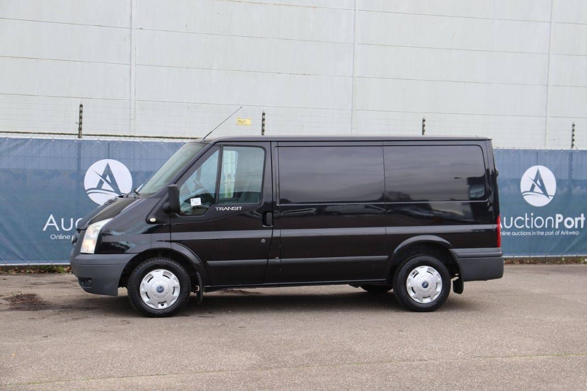 Ford TRANSIT 260S VAN 85DPF LR 4.23 Diesel 2010 2010 TRANSIT 260S VAN 85DPF LR 4.23 2010 1