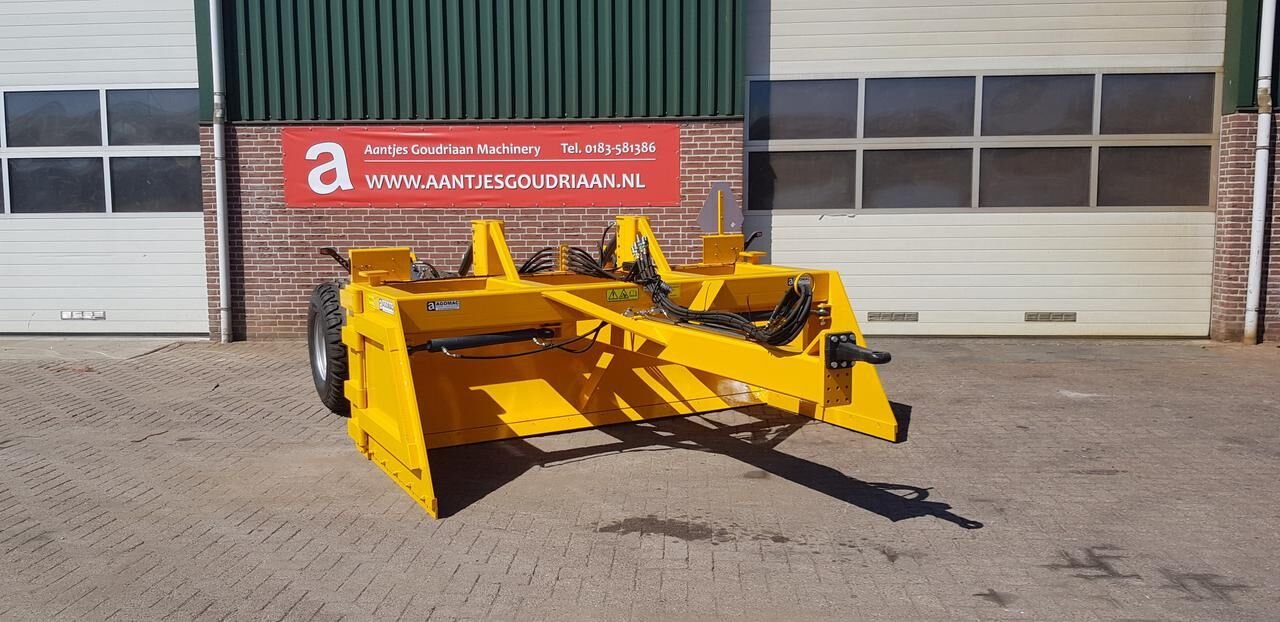 Bizon 3000 2019 7079 BIZON 3000 2019 0