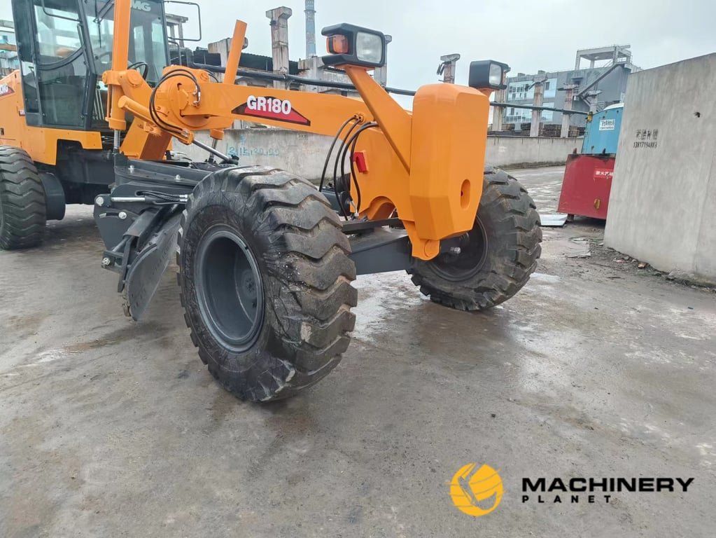 XCMG GR180 Grader Used Good Condition For Sale GR180 2021 1 Motor graders image 3