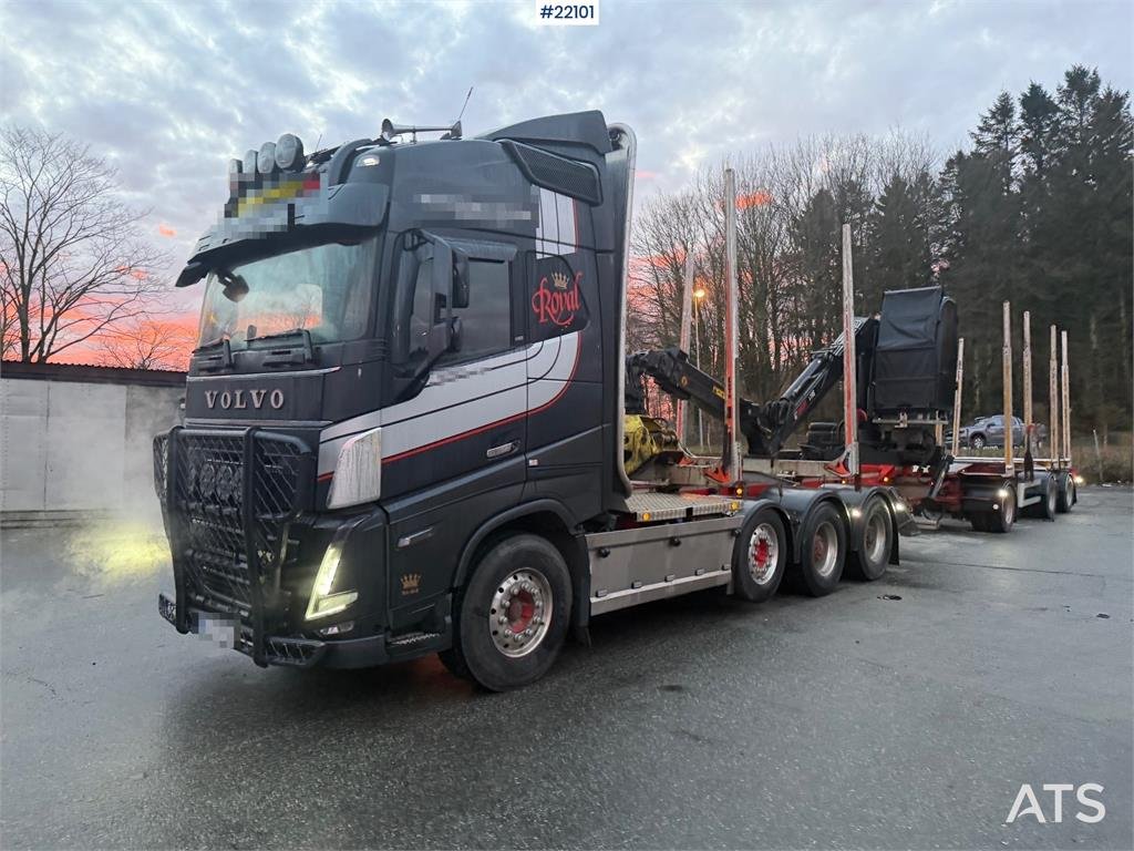 Volvo FH16 8x4 Globetrotter Royal timber truck w/Loglift 2023 22101 FH16 8x4 Globetrotter Royal timber truck w/Loglift 2023 1