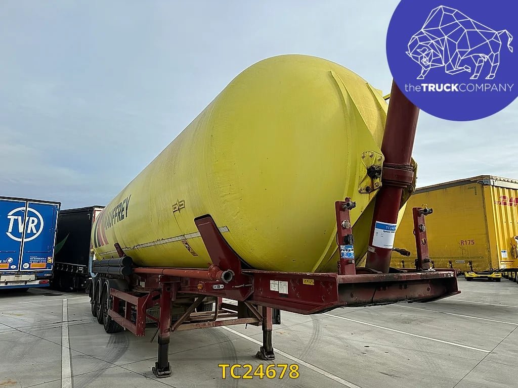 Spitzer 59000 Silo 2014 TC24678 SPITZER 59000 2014 1