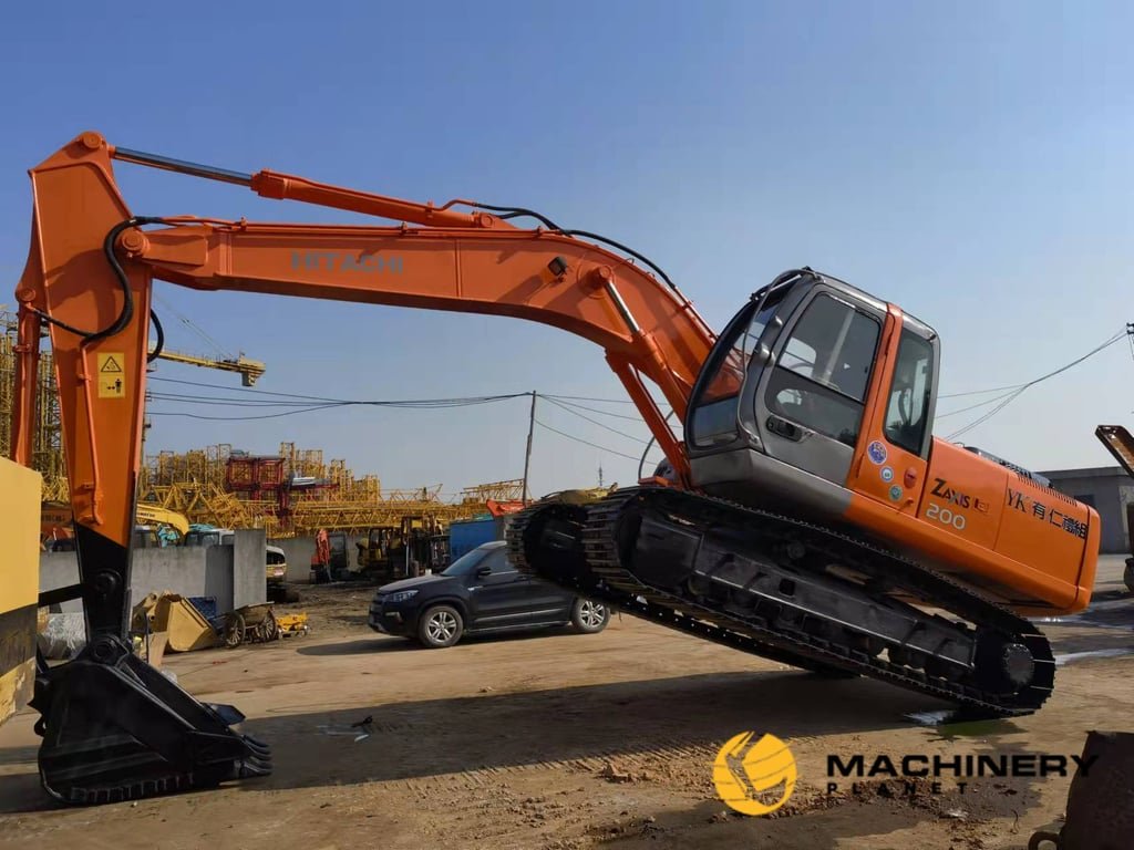 Hitachi ZX200 Crawler Excavator 20 TONS GOOD CONDITION ZX200 2019 1 Crawler Excavators