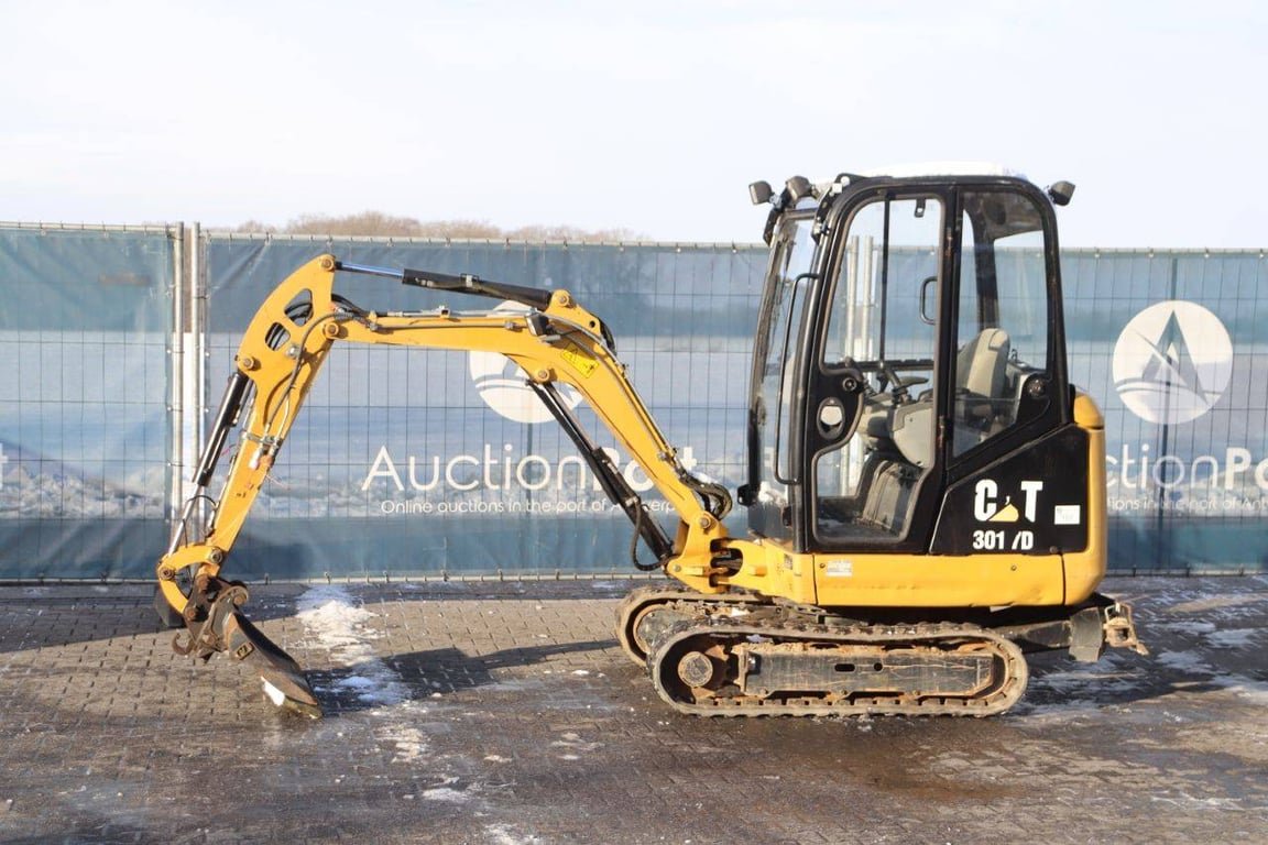 Mini excavator Caterpillar 301.7D Diesel 13.8kW 2018 2018 301.7D 2018 1