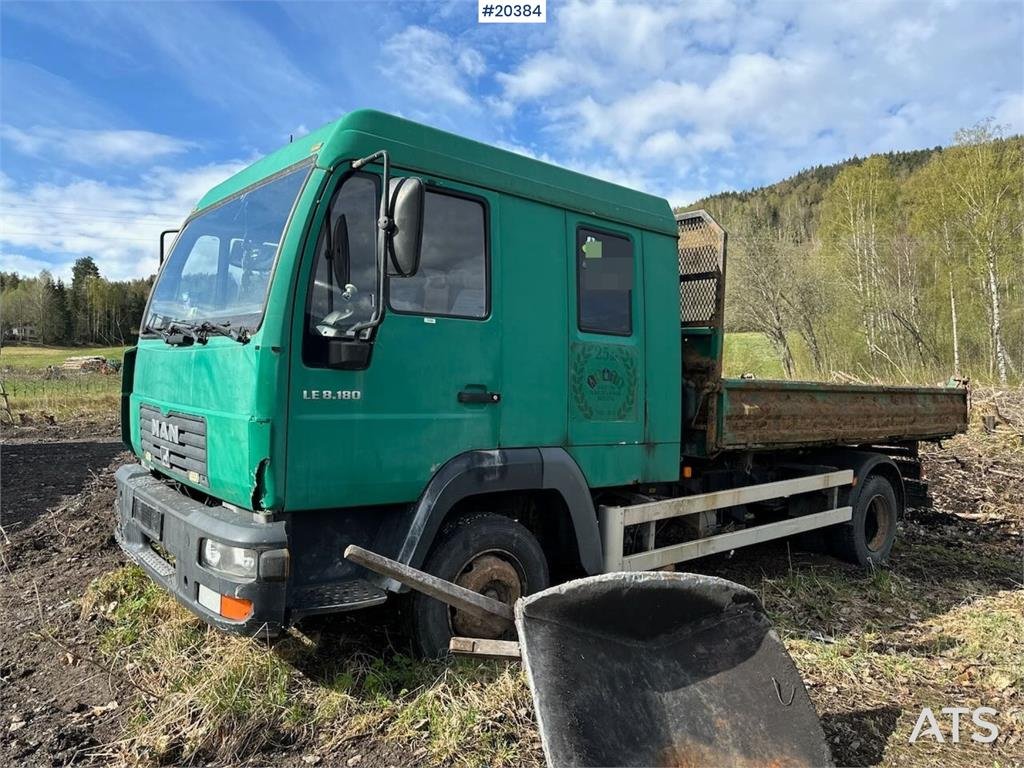 MAN LE 8.180 Flatbed truck 2005 20384 LE 8.180 Flatbed 2005 1