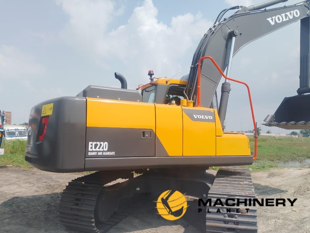 Volvo EC220 EC220 2024 2 Crawler Excavators image 2