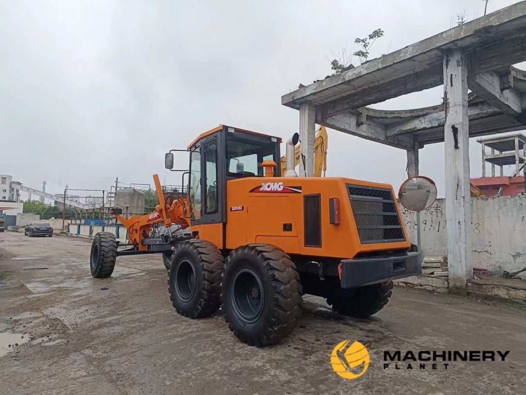 XCMG GR180 Grader Used Good Condition For Sale GR180 2021 1 Motor graders image 5