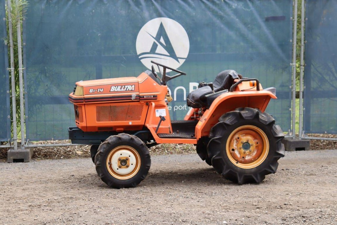 Mini tractor Kubota B1-14 Bulltra Diesel 14.5hp B1-14 Bulltra 1