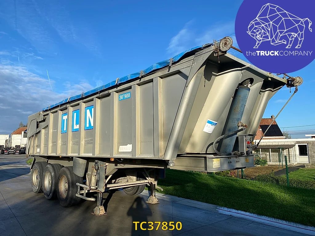 Benalu Tipper 2006 TC37850 Benalu 2006 1 Tipper trucks