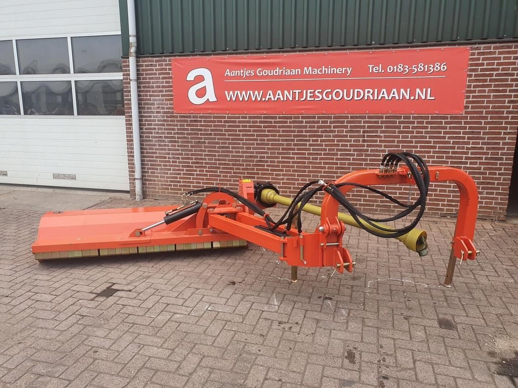 AGF 200 Verstekklepelmaaier 2024 4107 AGF 200 Verstekklepelmaaier 2024 0