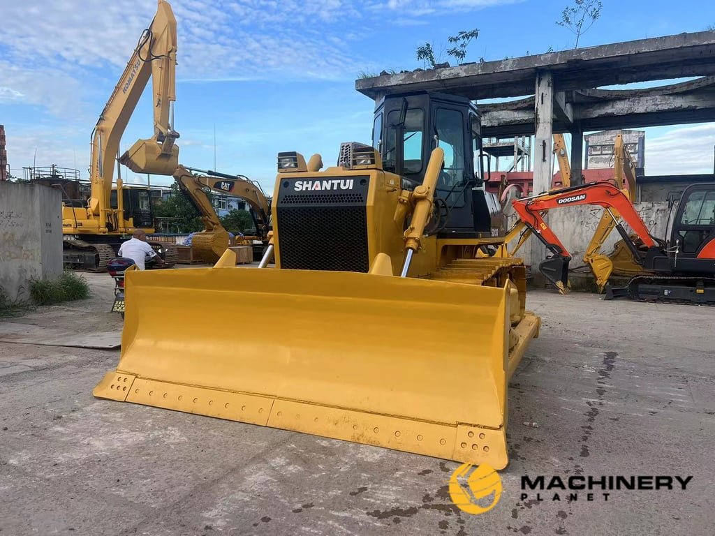 Shantui SD130 Used Bulldozers Made in China For Sale SD130 2019 1 Dozers