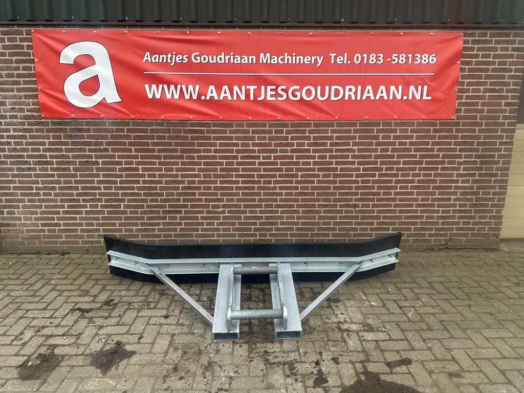 Rubber schuif met S60 aansluiting - Nieuw 2024 11928 Rubber schuif met S60 aansluiting - Nieuw 2024 0