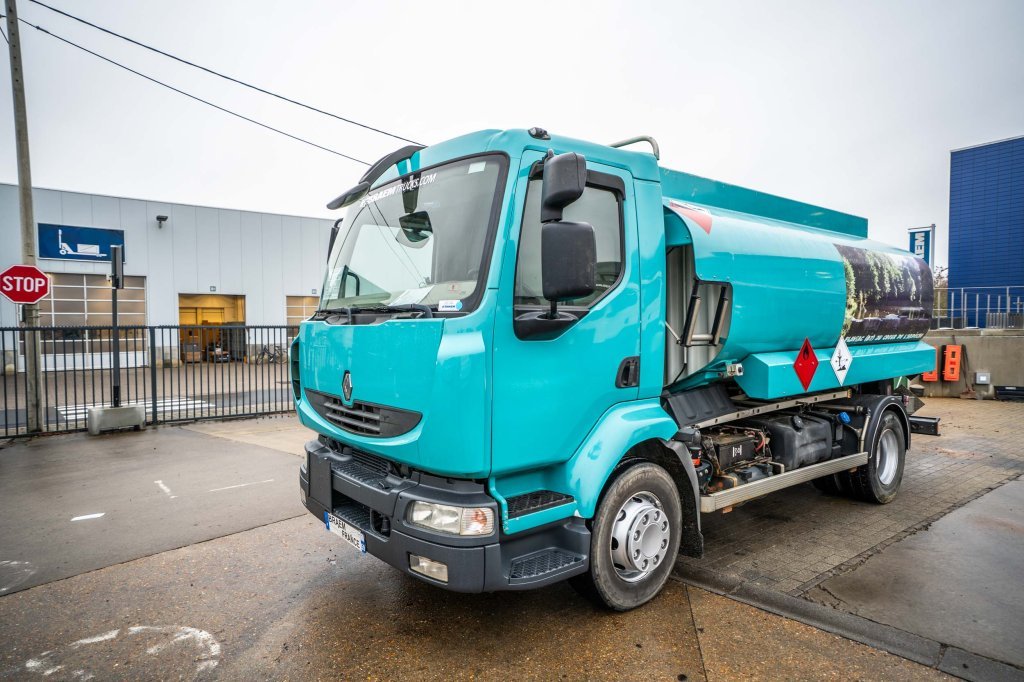 RENAULT MIDLUM 270 DXI + MAGYAR ALU 11000L+5COMP. 2007 E64987 Renault MIDLUM 270 DXI + MAGYAR ALU 11000L+5COMP. 2007 1