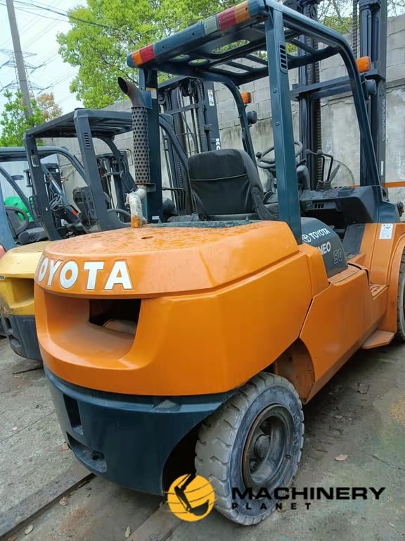 Toyota Forklift 5 Tons Good Quality For Sale 7FDA50 2019 1 Forklift