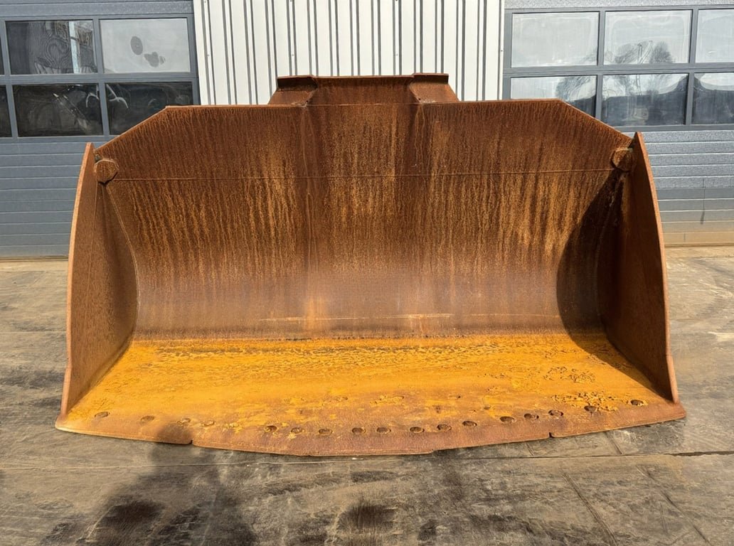 Caterpillar WP-125.40-330 ISO Volvo L150/180/220 70001775 WP-125.40-330 ISO Volvo L150/180/220 1