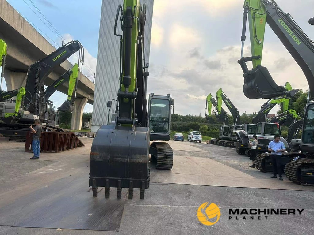Zoomlion Used ZE205G Crawler Excavator GOOD CONDITION ZE205G 2018 1 Crawler Excavators image 4