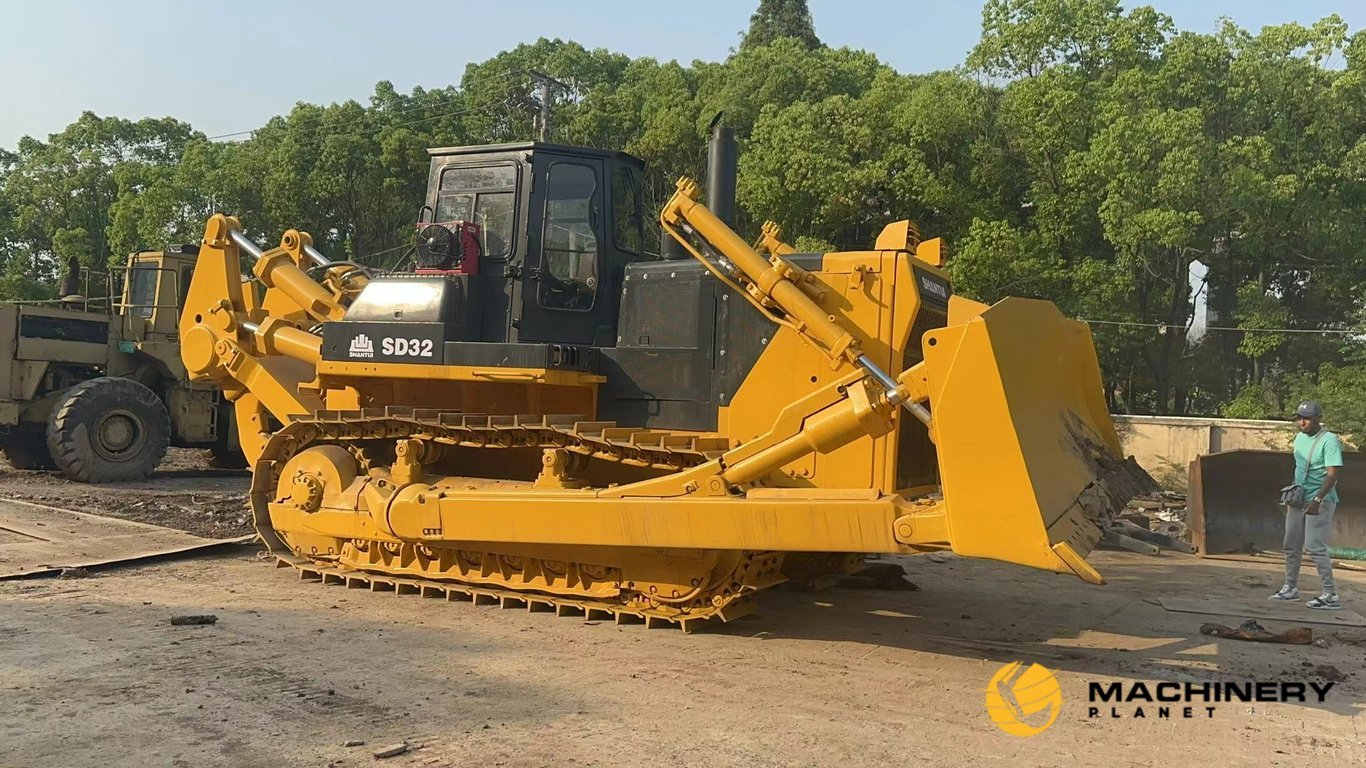Shantui SD32 Used Bulldozers Made in China For Sale SD32 2018 1 Dozers image 2