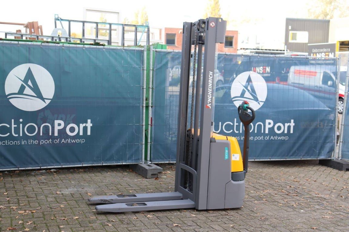 Stacker Jungheinrich EJC 112 Electric 1200kg 2016 2016 EJC 112 2016 1