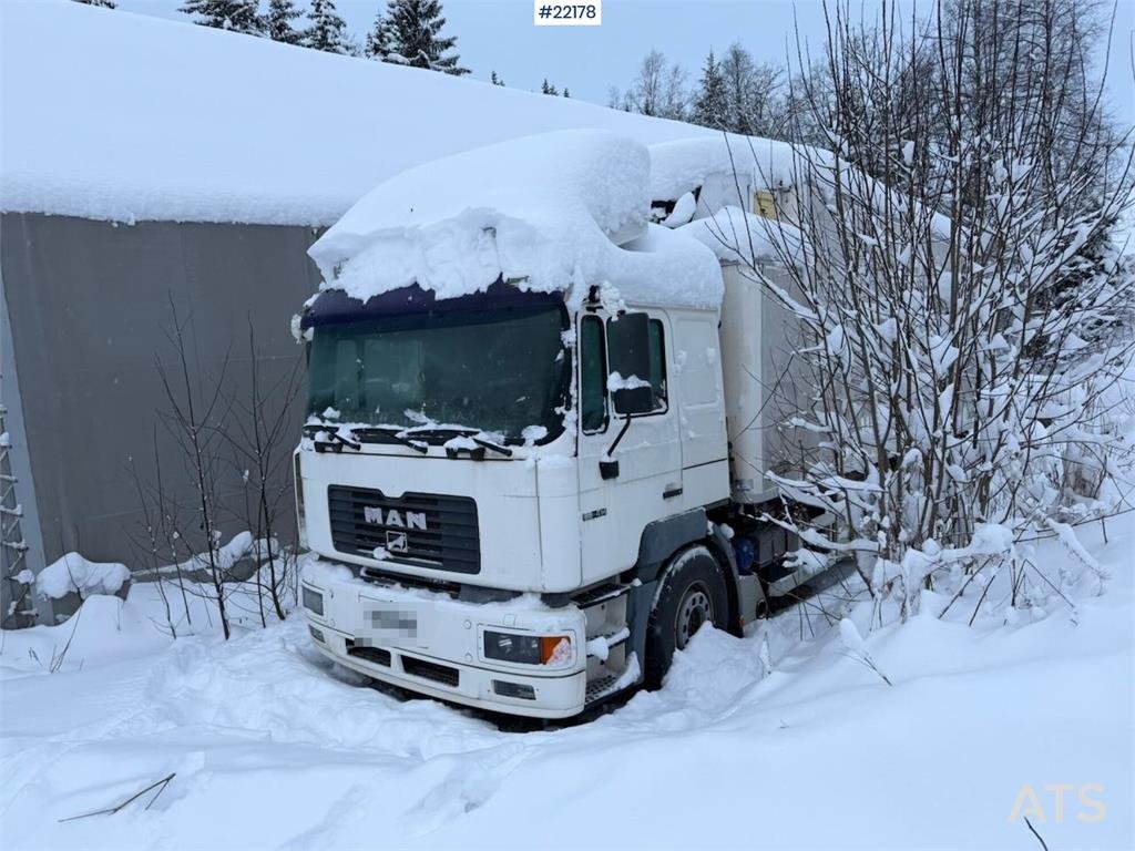 MAN 26.414 chassis med 2 vekselflak – girkasse skiftet 2000 22178 26.414 chassis med 2 vekselflak – girkasse skiftet 2000 1