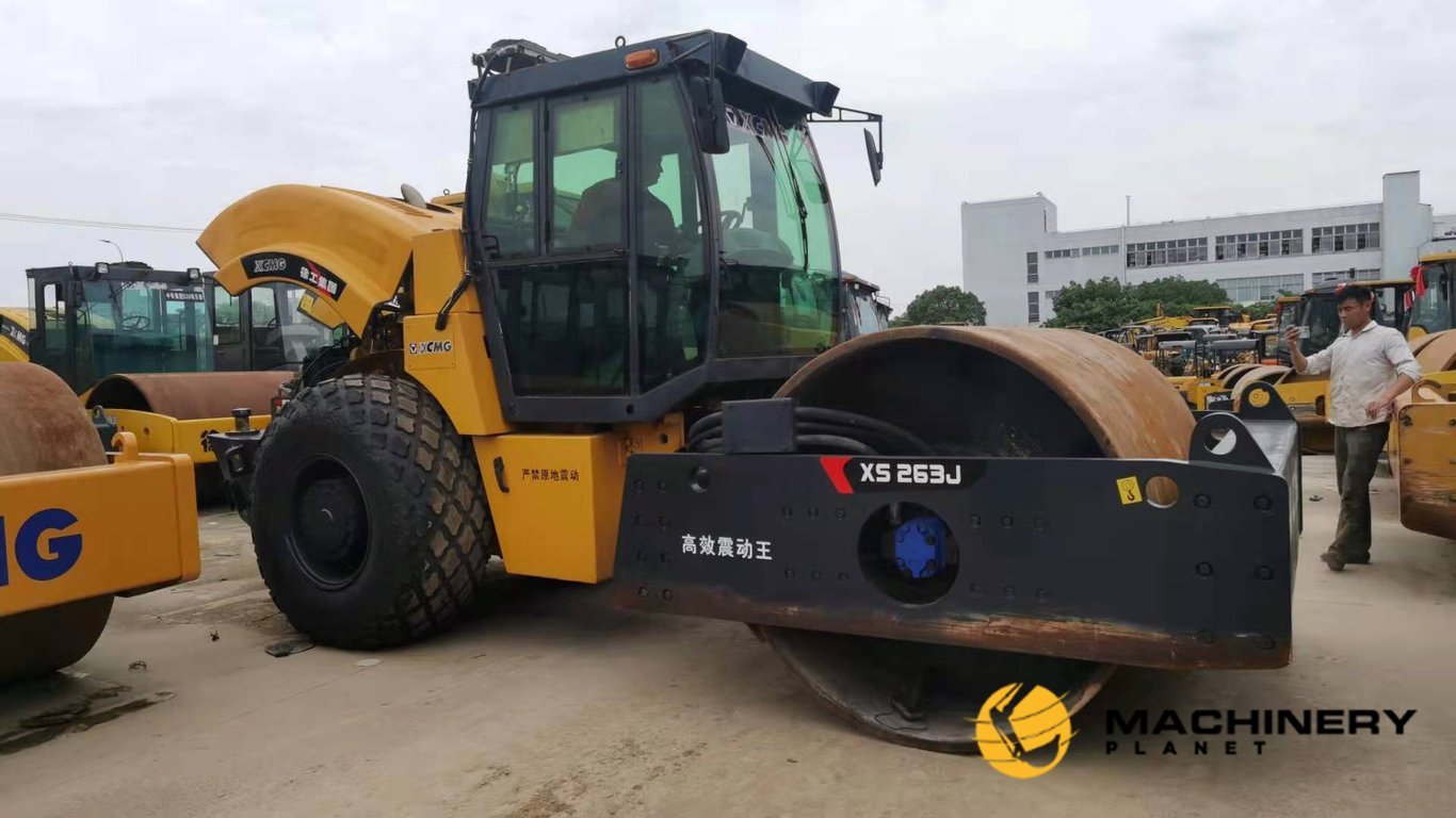 XCMG XS263J Road Roller Used Good Condition For Sale XS263J 2019 1 image 2