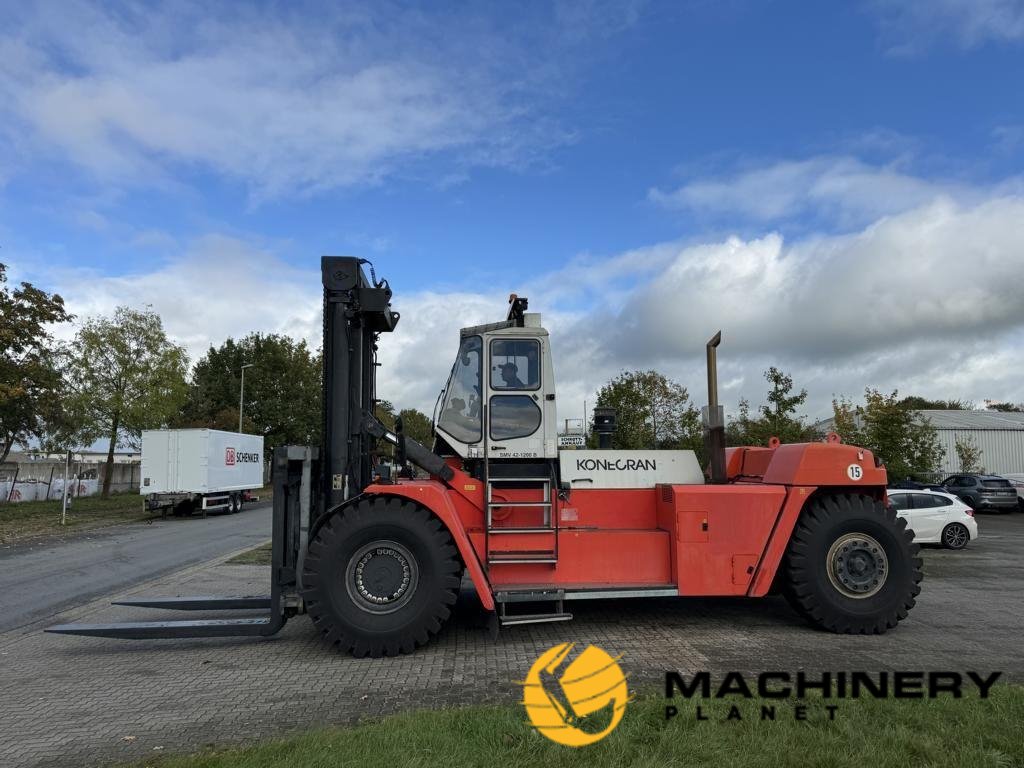 SMV 42-1200B 2013 D4149 SMV 42-1200B 2013 1 Forklift
