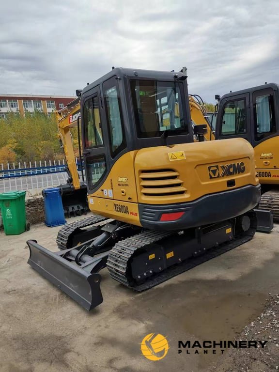 XCMG XE60DA Mini Crawler Excavator Used Good Condition For Sale XE60DA 2019 1 Mobile Cranes image 3