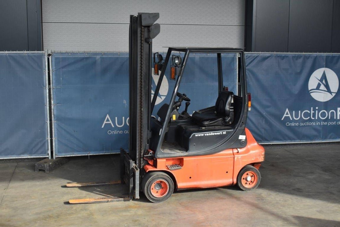 Forklift Linde E20P Electric 2000kg E20P 1 Forklift