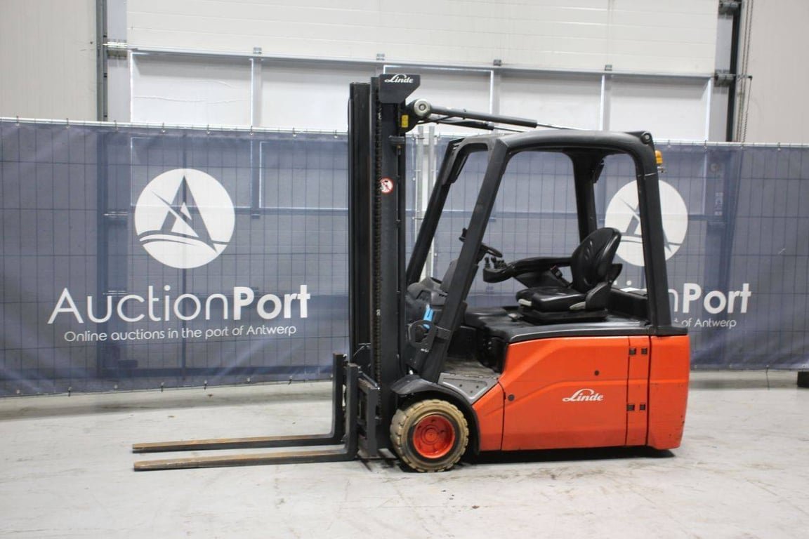 Forklift Linde E20L-01 Electric 2000kg 2012 2012 E20L-01 2012 1 Forklift