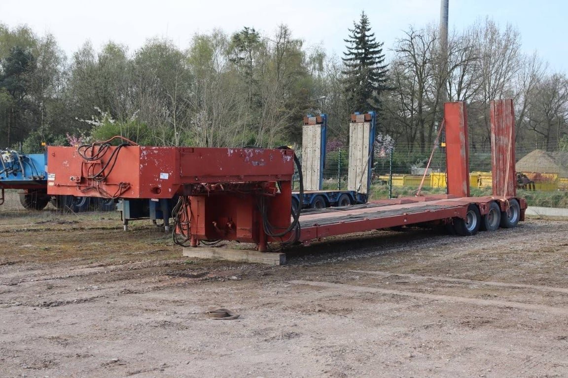 Semi-Low Loader Tec SVP 12.48.3 1992 1992 SVP 12.48.3 1992 1