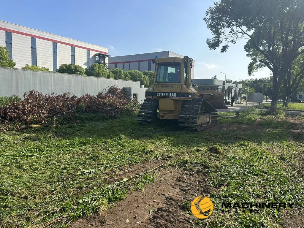 D5N Caterpillar Used Bulldozer good price HOT SALE D5N 2018 1 Dozers image 2