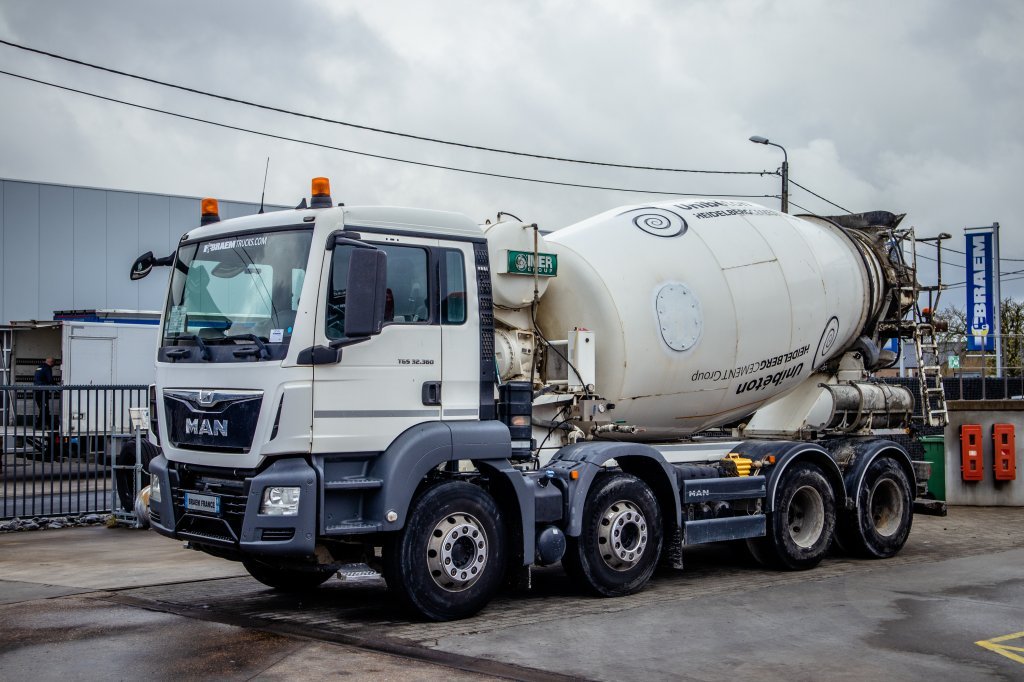 MAN TGS 32.360 BB+MIXER 9M³ 2016 E59798 TGS 32.360 BB+MIXER 9M³ 2016 1