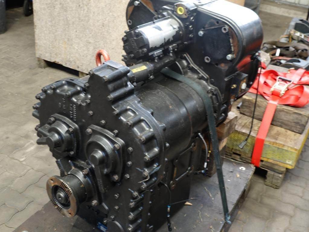 Clark Spicer 15.5HR 2741852 Transmission 2007 DIV1228 Spicer 15.5HR 2741852 Transmission 2007 1 Forklift