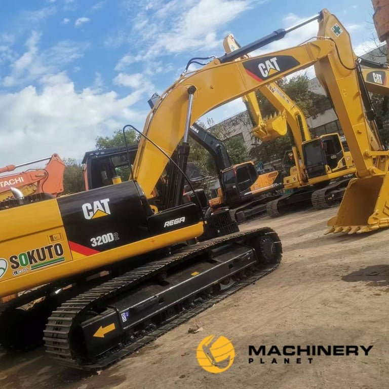 320D2 Caterpillar Used Crawler Excavator 20tons LOW PRICE 320D2 2019 1 Crawler Excavators image 3