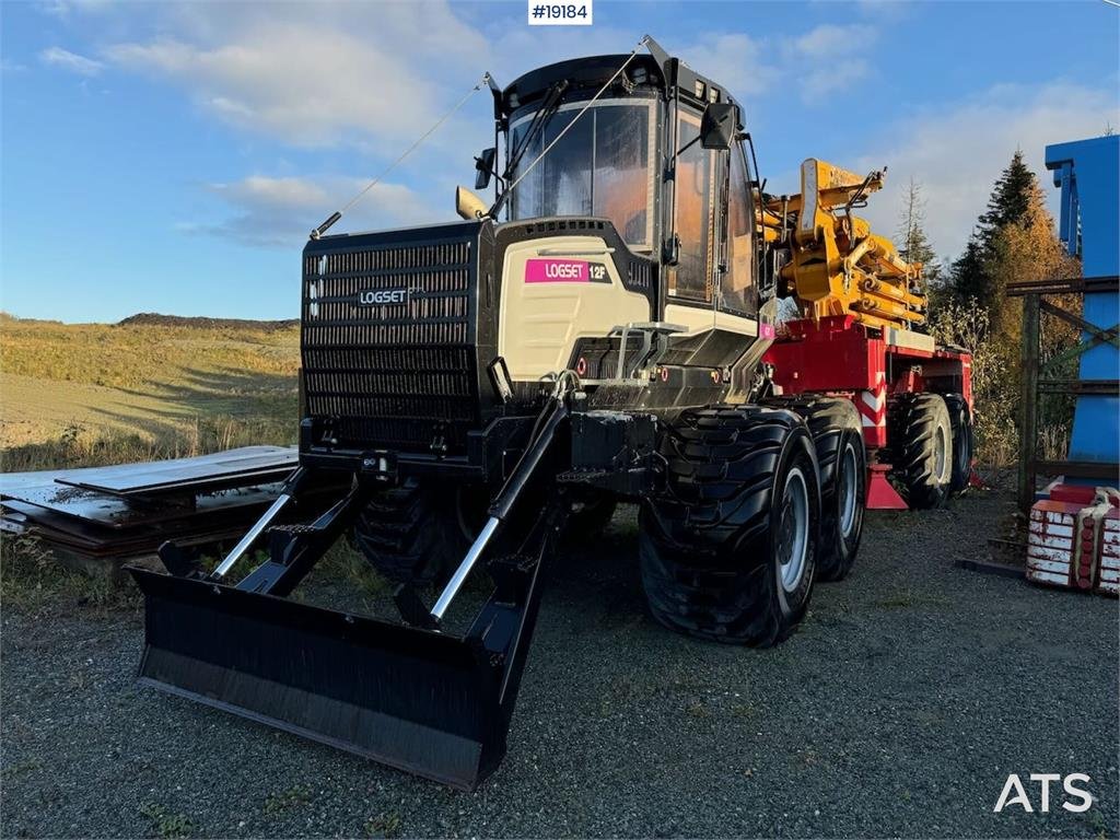 Logset 12F load carrier w/ World Power 180 T/M crane from 2021 19184 Logset 12F load carrier w/ World Power 180 T/M crane ...