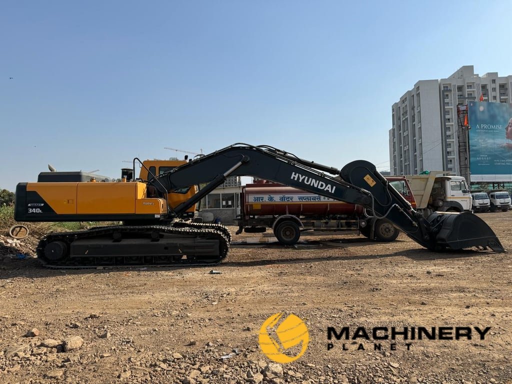 Hyundai 340L R340 2024 1 Crawler Excavators image 2