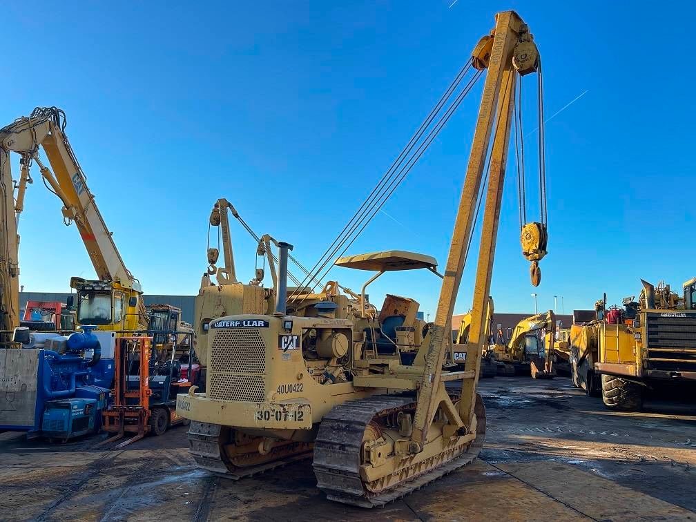 CAT 572 G 1976 3885 572 G 1976 1